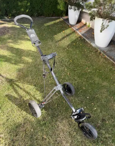 Tříkolový golfový vozík Slazenger na dospělý bag