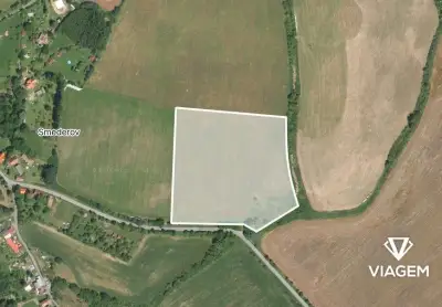 Pole 28 450 m², Podíl 50 % o výměře 14 225 m²