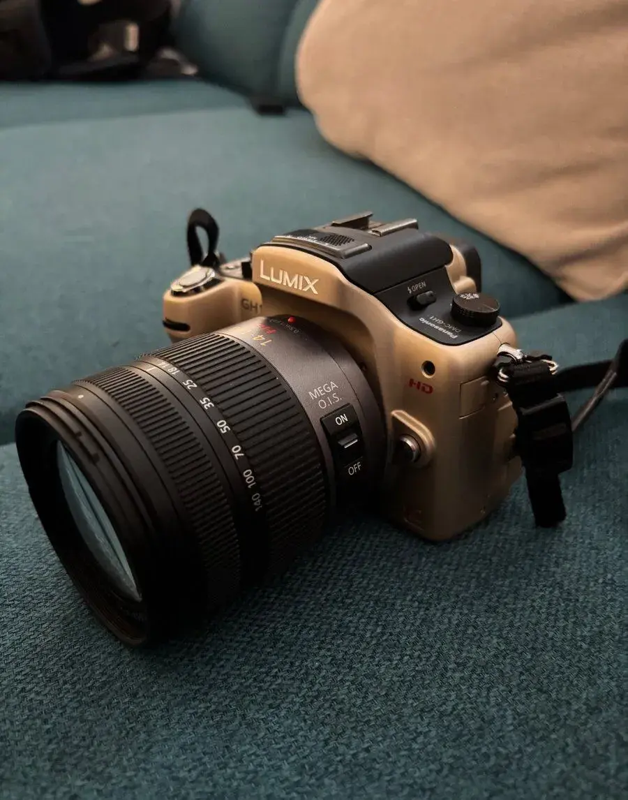 Panasonic Lumix GH1 + 14-140mm objektiv