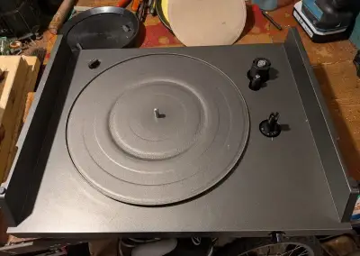 Gramofon Tesla NC-470