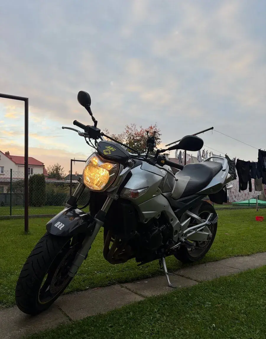 Suzuki GSR 600