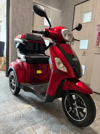 Tříkolový elektrický vozík