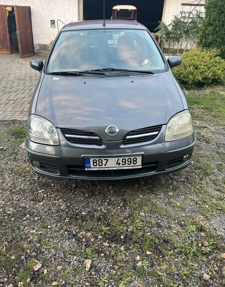 Nissan Almera – 2004