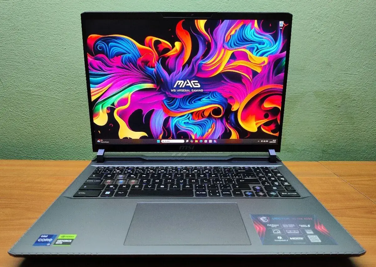 16 Vector,RTX-4080-12gb-175w,i9,QHD+,32GB,1TB-TOP