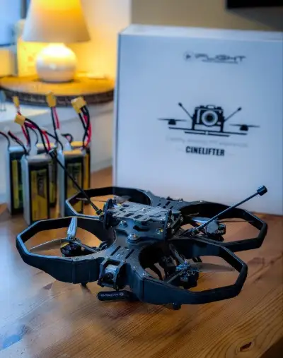 FPV cinelifter Iflight Protek 60 pro + 5ks baterie