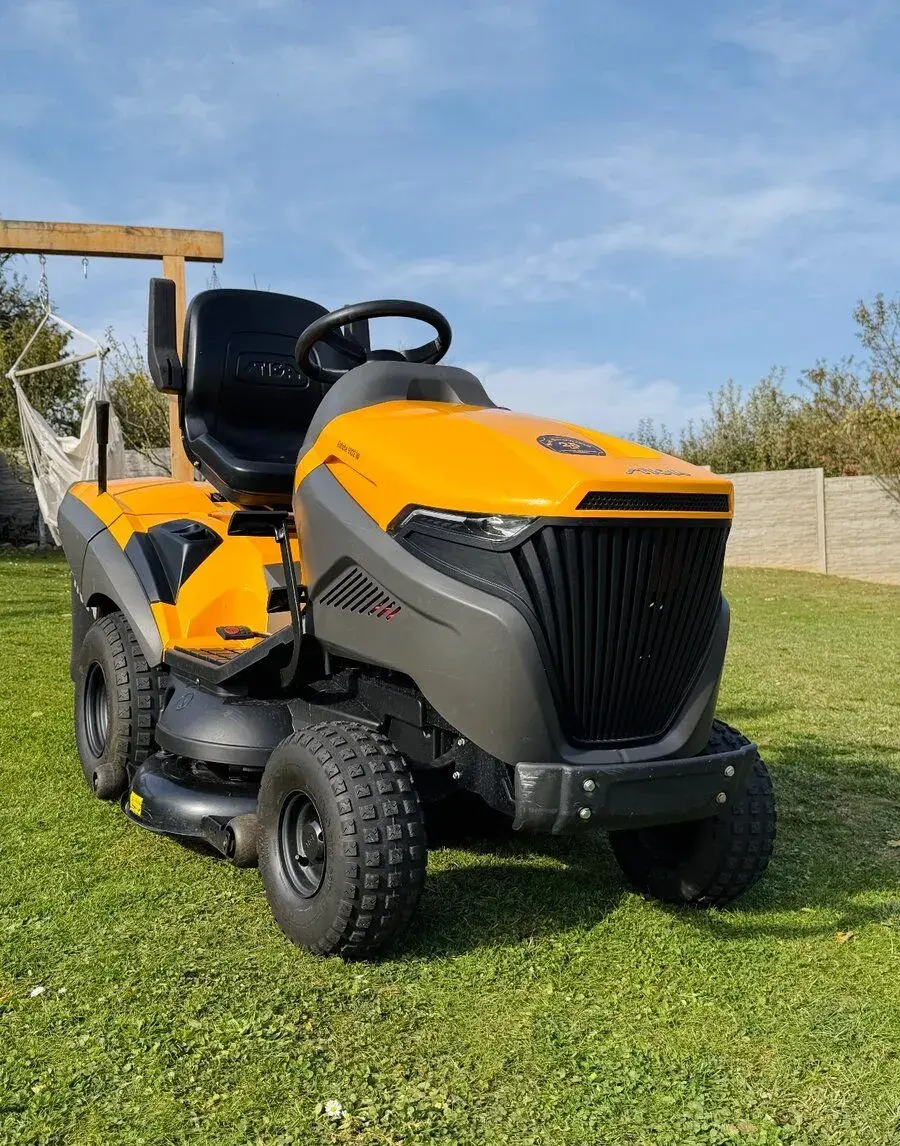 Zahradní traktor STIGA Estate 9102 W – Honda GXV 630