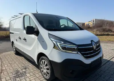 Trafic 2,0 dCi Grand confort 88kW navi kamera