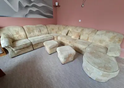 Velká rohová, rozkládací sedací souprava 8 míst.