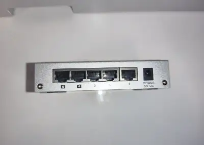 ZyXEL ES-105A - 5-portový ethernet switch 10/100 Mb/s