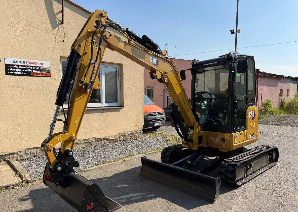Pásový bagr Caterpillar 303.5CR NG, KLIMA r.v2021