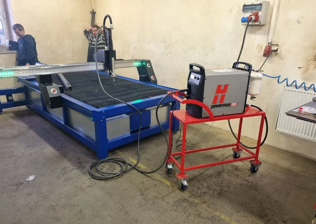 CNC Plazma 1300 x 2600mm s možností rotační osy