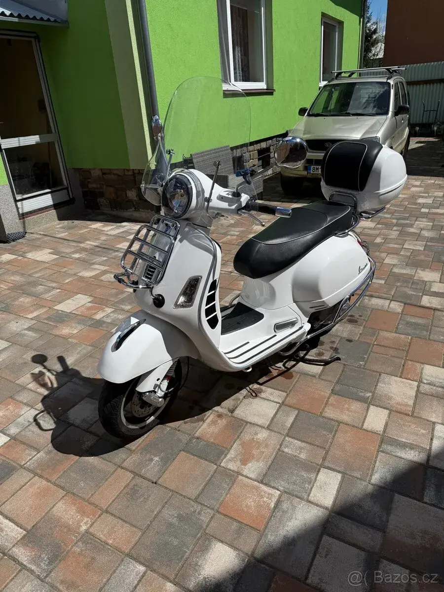 Vespa 300gt