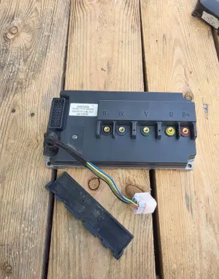 Řídící jednotka controler kontroler