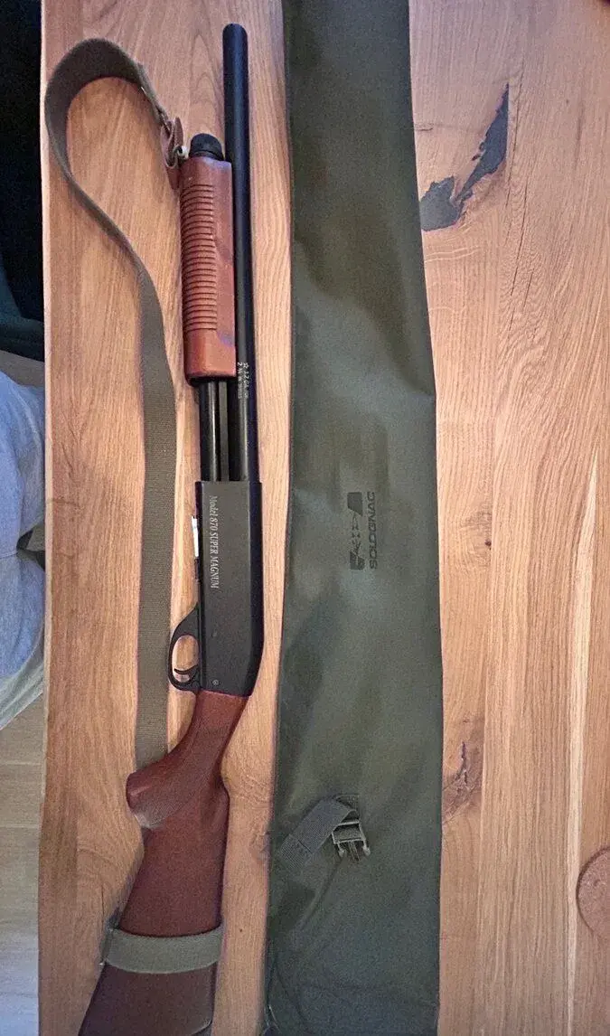 Airsoft manuální brokovnice