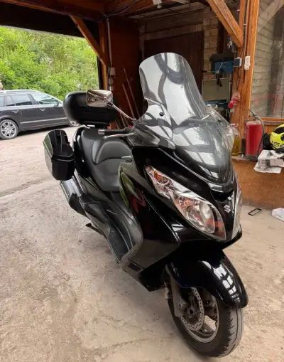 Suzuki Burgman 400