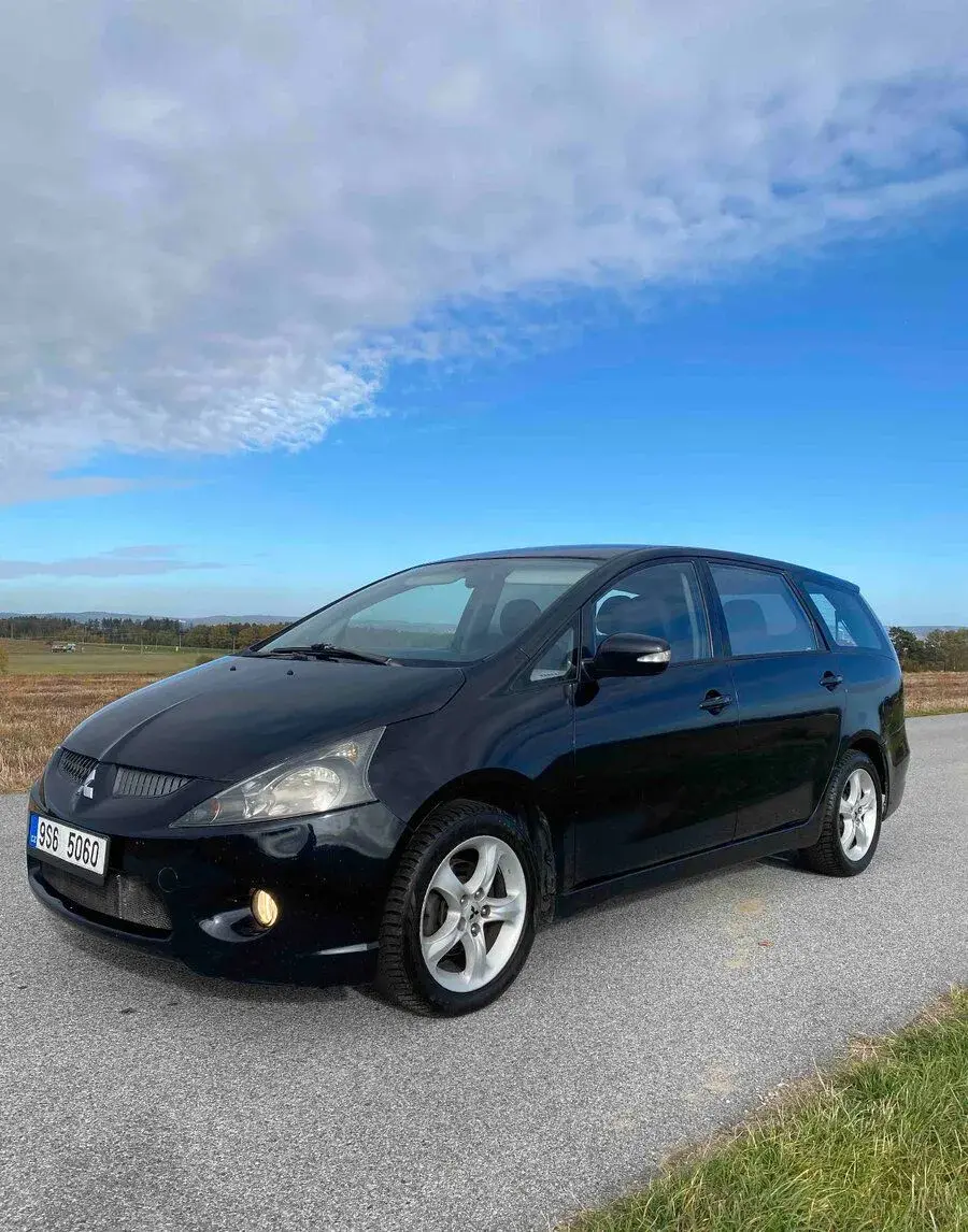 Mitsubishi Grandis – 2007, 273 000 km