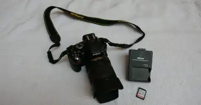 Nikon D5200 + 18-105 AF-S DX VR//64gb karta