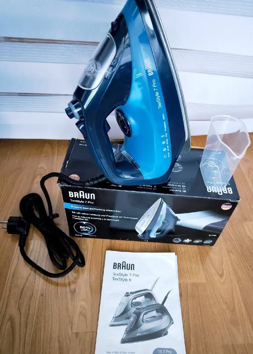 Napařovací žehlička Braun SI760