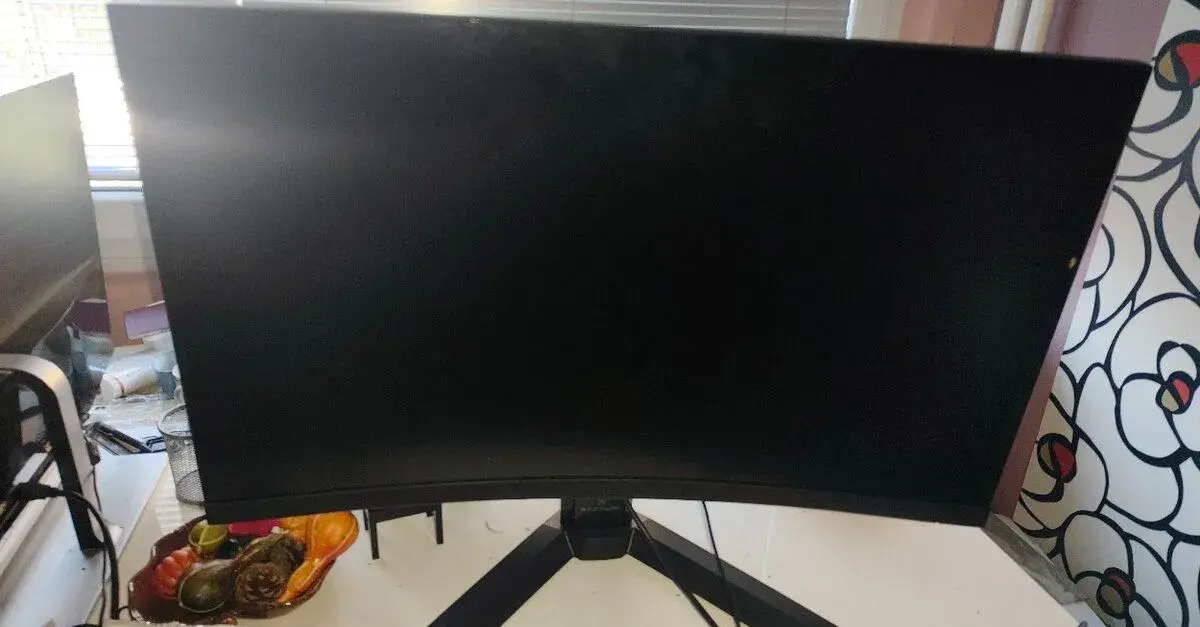 MSI G32C4X, 31,5", VA, FHD, 250Hz, 1ms, černý CENA