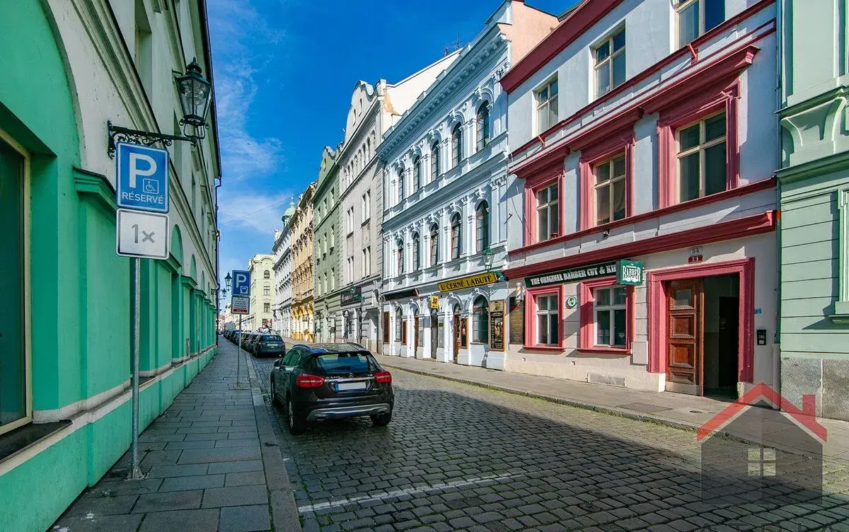Pronájem bytu 2 + KK Veleslavínova, Plzeň