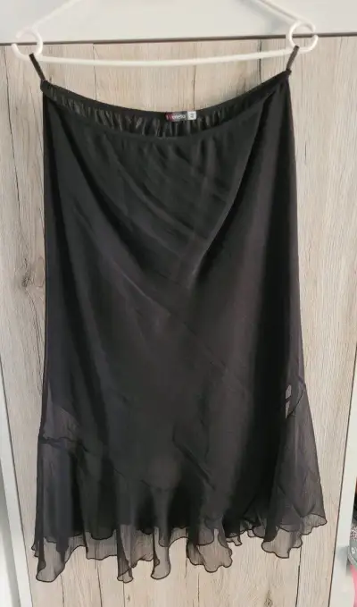 Černá elegantní sukně, vel. 46