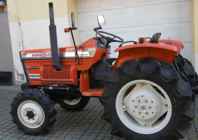 Malotraktor KUBOTA HINOMOTO E2604D