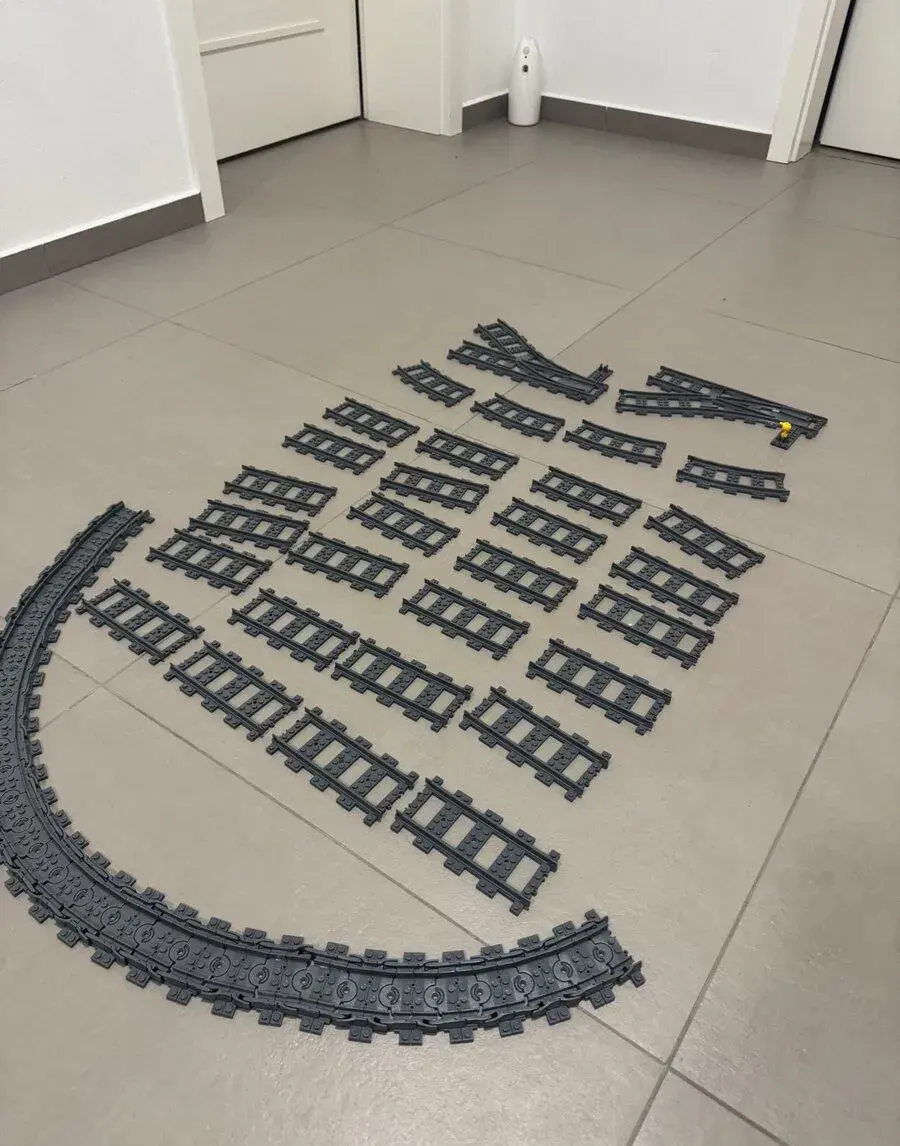 LEGO koleje k vláčku