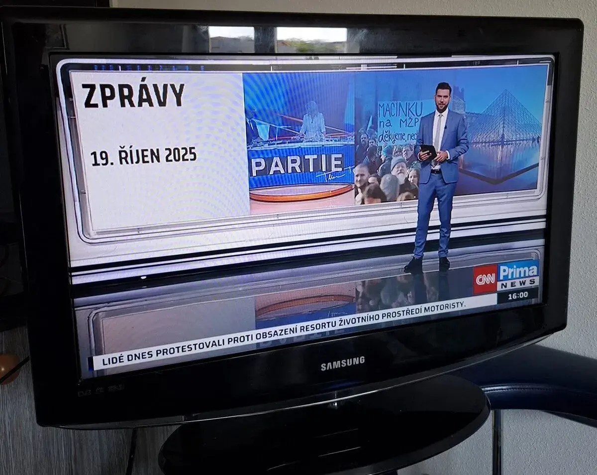 Funkční tv včetně ovladače