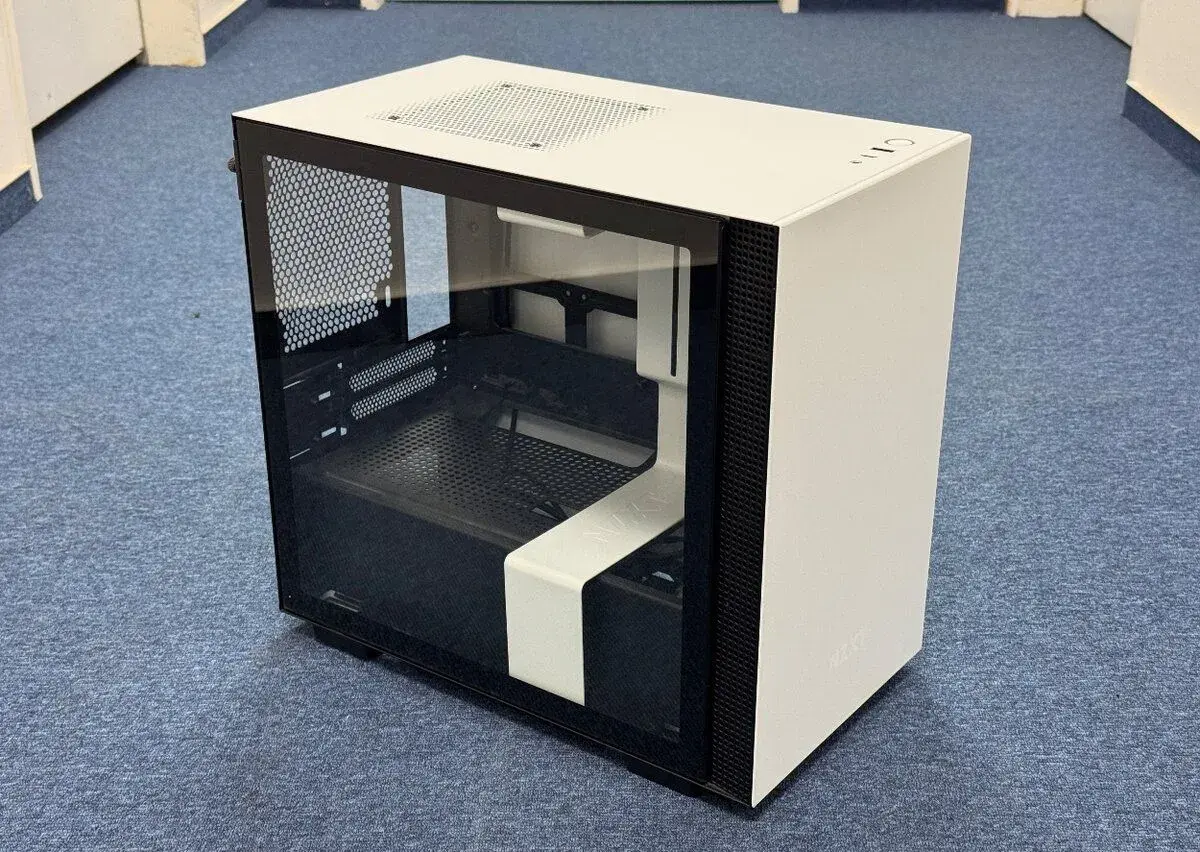 NZXT H210 White - PC skříň mini ITX bílá