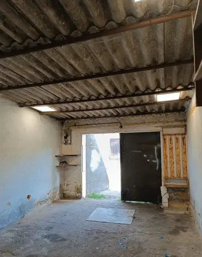 Pronájem větší garáže 3,7×6m s elektřinou Bory,ul. E.Beneše
