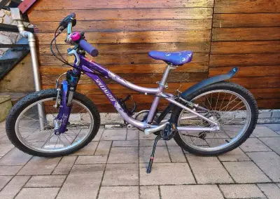 Dívčí kolo Specialized, velikost 20"