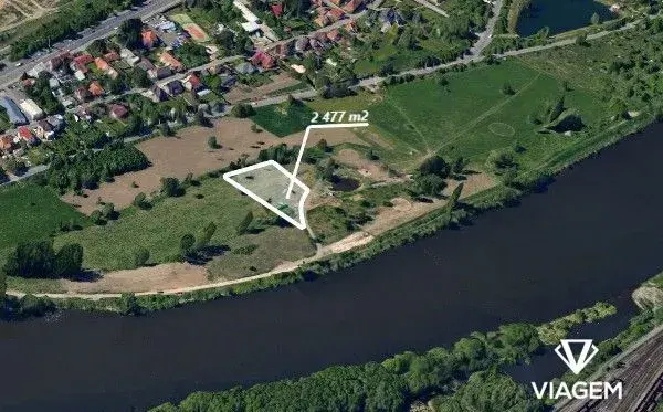 Zahrada 2 477 m²