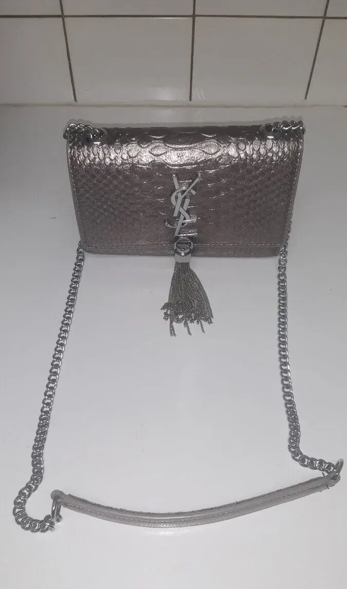 Kabelka ve stylu YSL