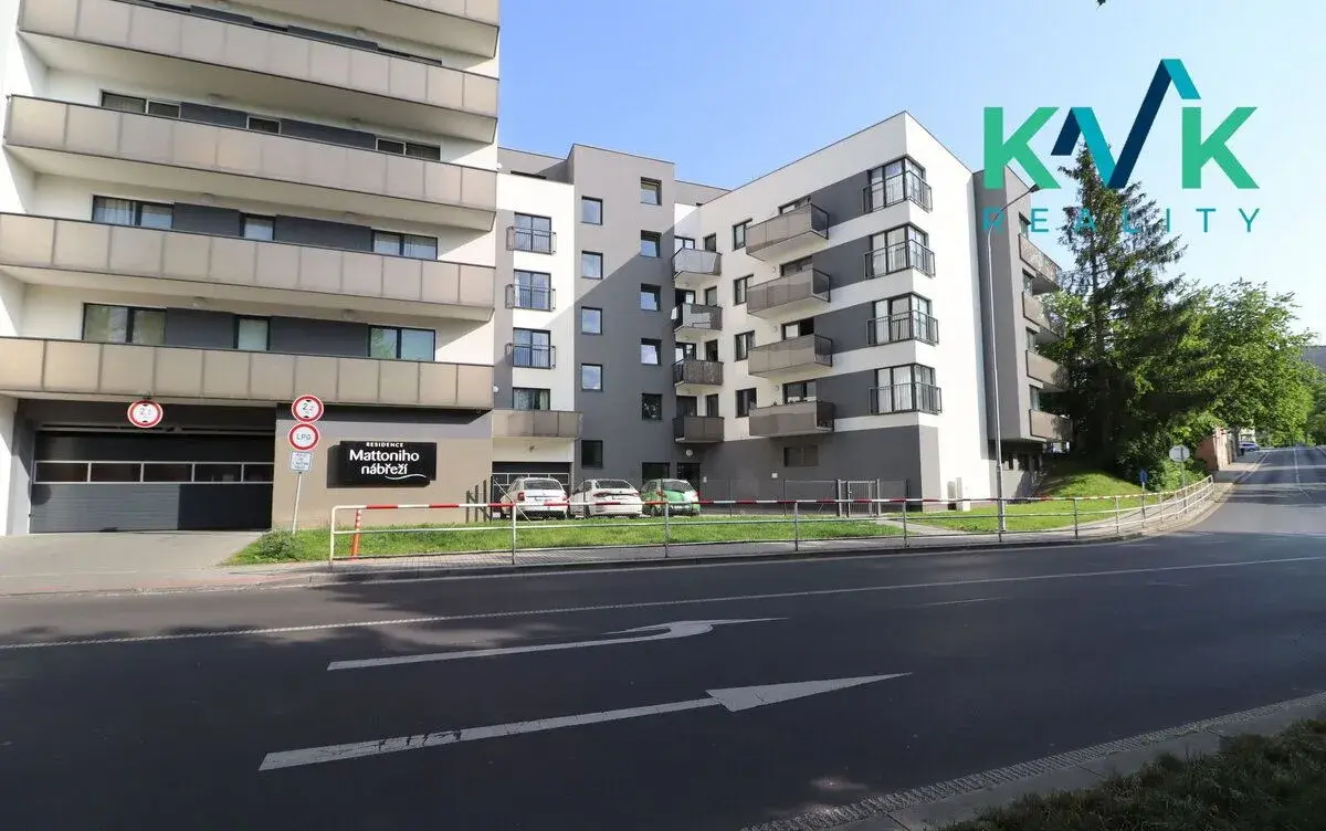 Pronájem bytu 2+kk, balkon, 60 m2, novostavba, nízké náklady