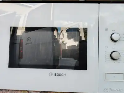 Vestavná mikrovlnná trouba Bosch