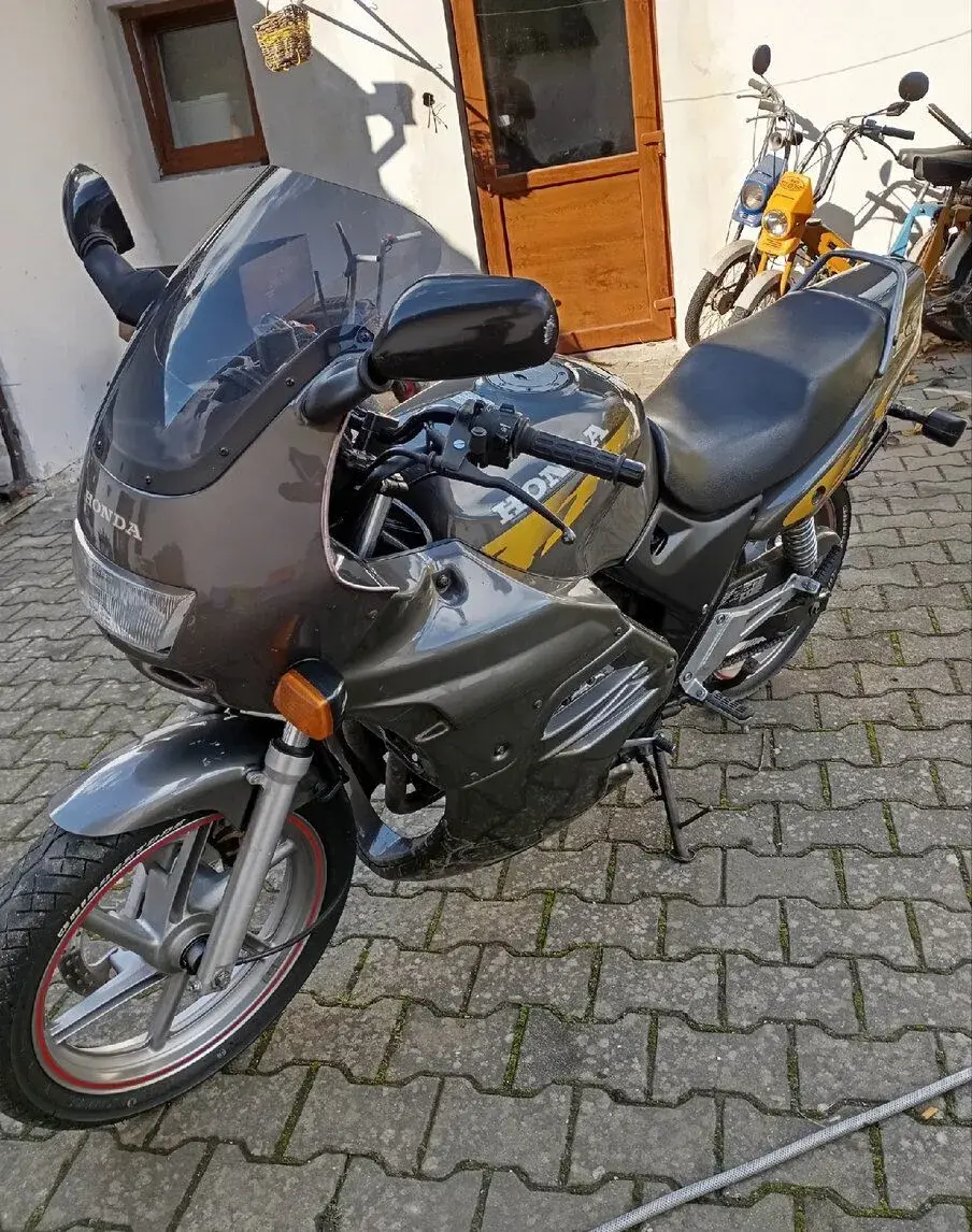Honda CB 500