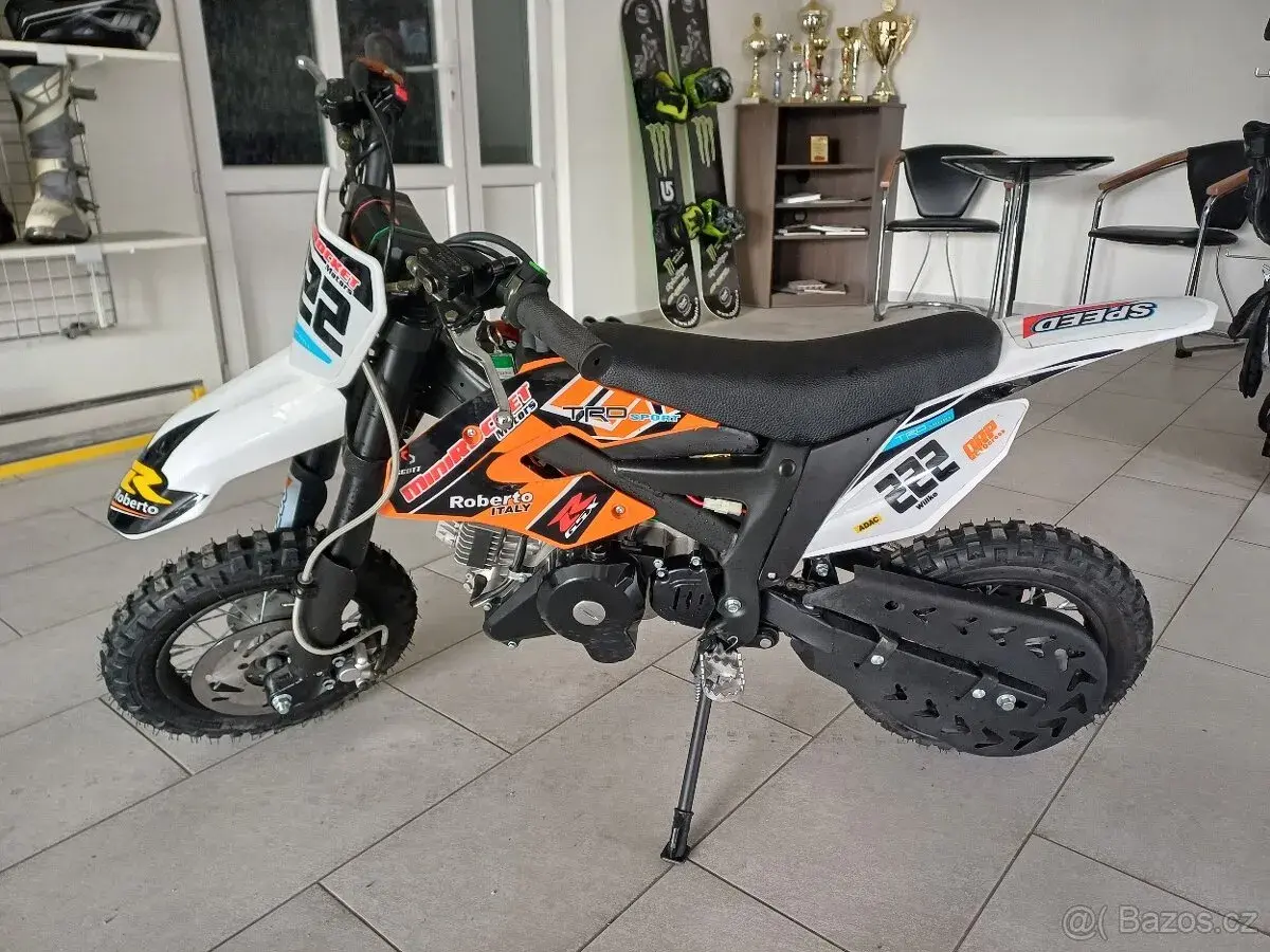 Minicross Rocket 50-4T, kola 10/10