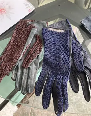 Staré dámské kožené rukavičky