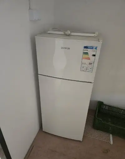 Lednice, funkční, mrazák funkční.
