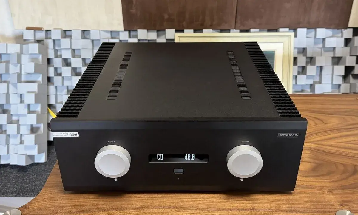 Musical Fidelity M8xi - špičkový integrovaný zesilovač/DAC