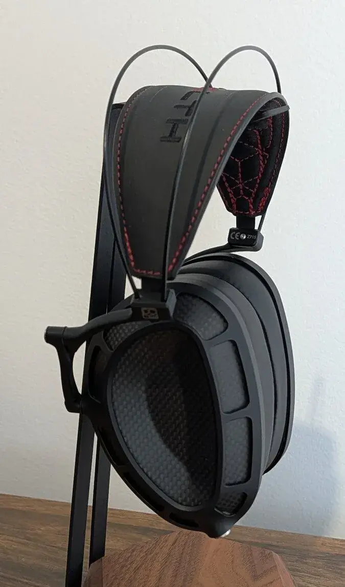DCA Dan Clark Audio Stealth