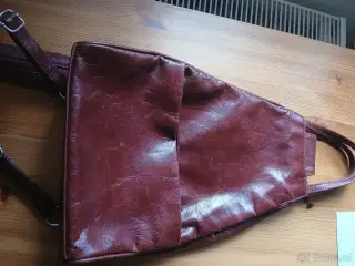 Batoh celokožená, nový