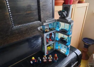 LEGO Super Heroes 76038 Útok na věž Avengerů