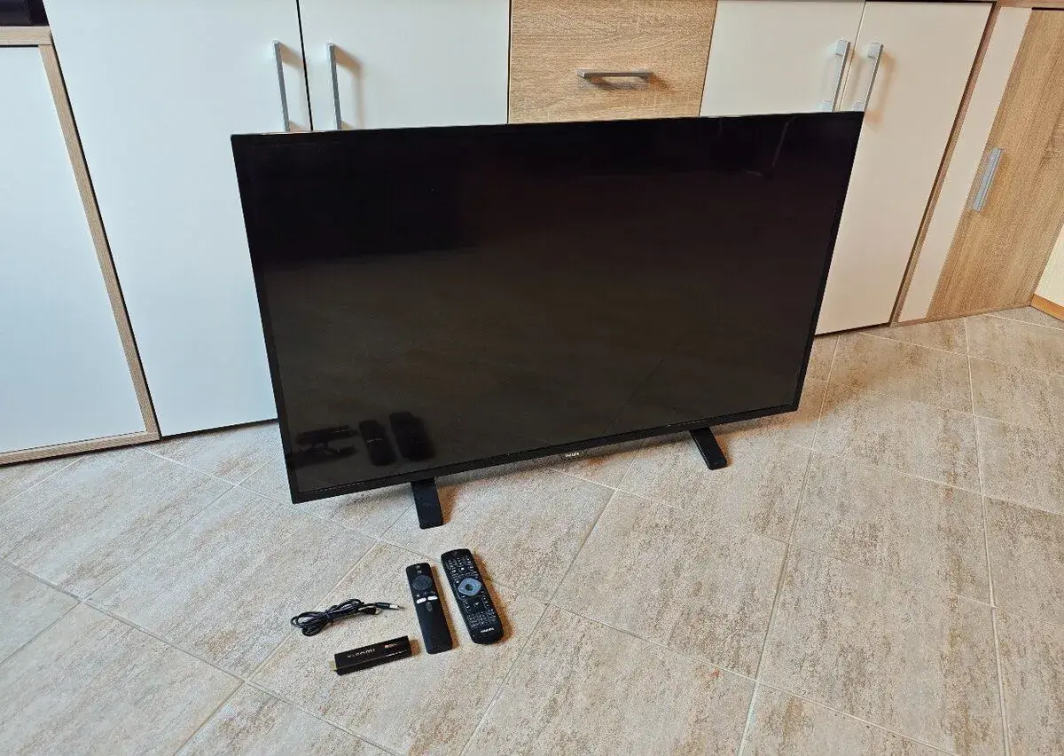 43" 4K TV Philips + Xiaomi Smart TV