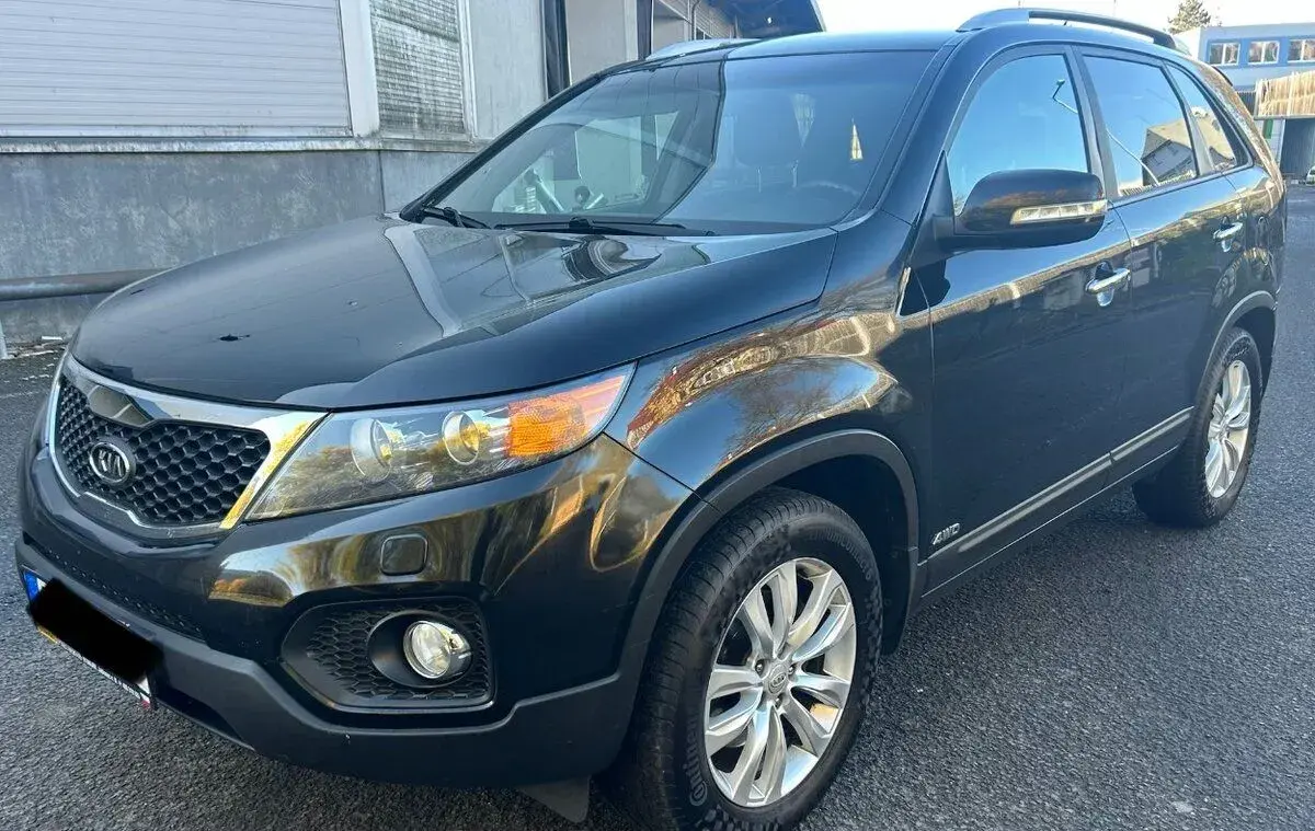 Kia Sorento – 2027, 242 000 km