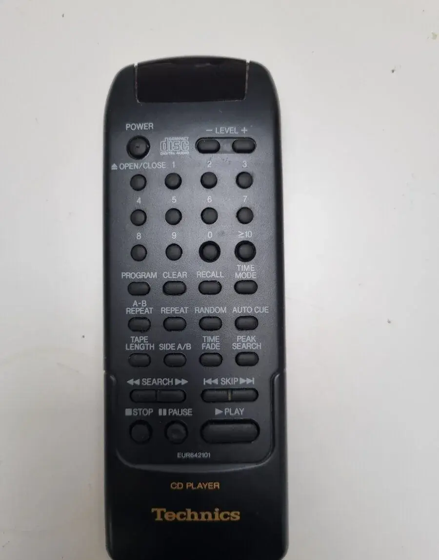 Technics (model EUR642101)ovladač na,CD přehrávače r1994-97