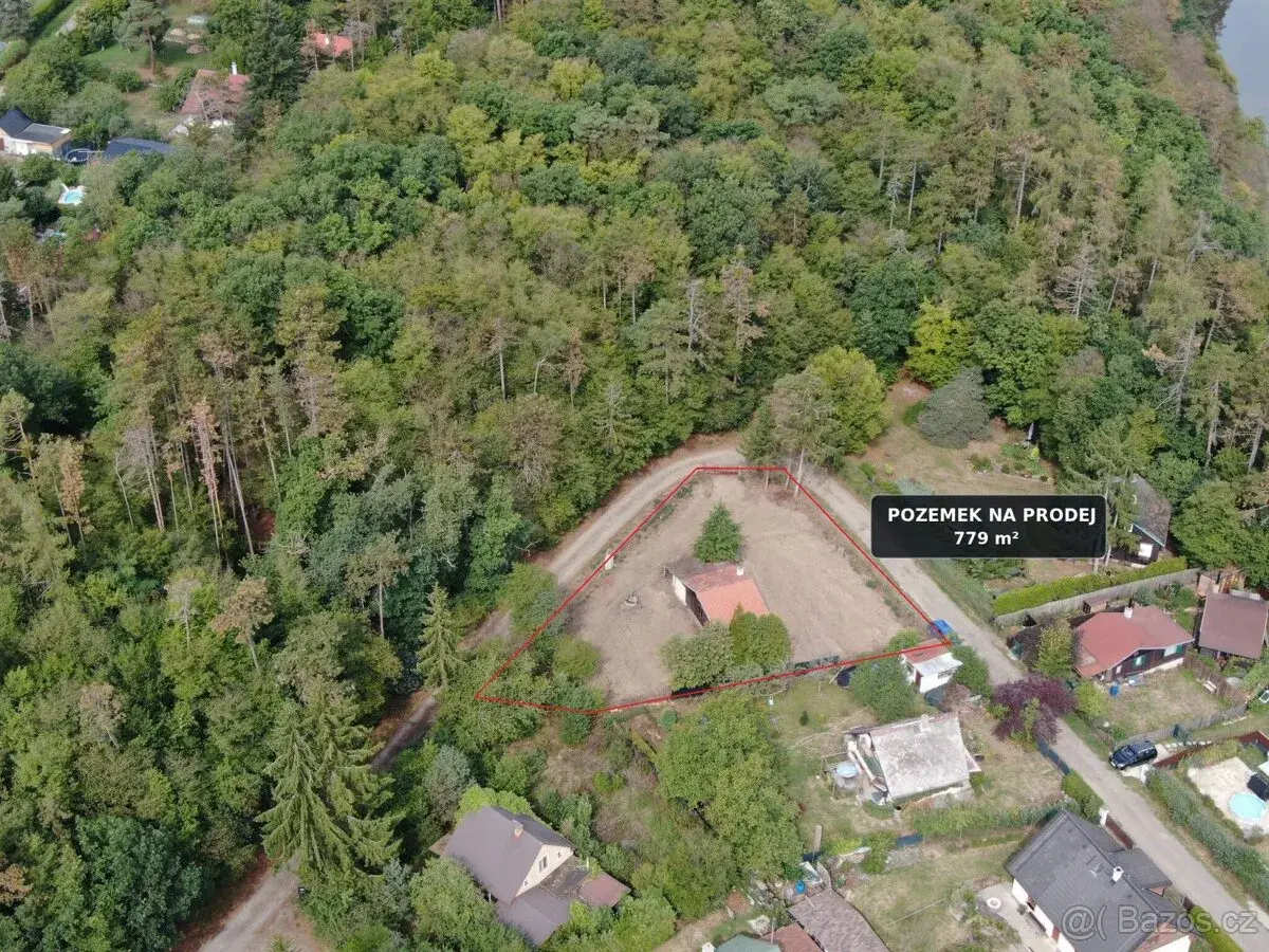 Prodej stavebního pozemku 779 m2, Hradištko pod Medníkem