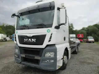 MAN TGX 24.400 6x2 nosič kontejnerů