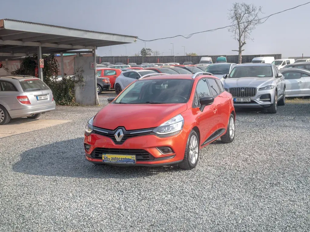 ČR 0.9T LIMITED NAVI – LED