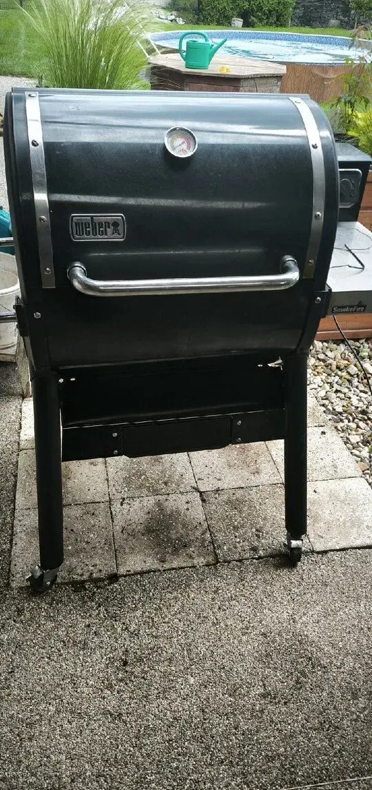 Gril na pelety Weber